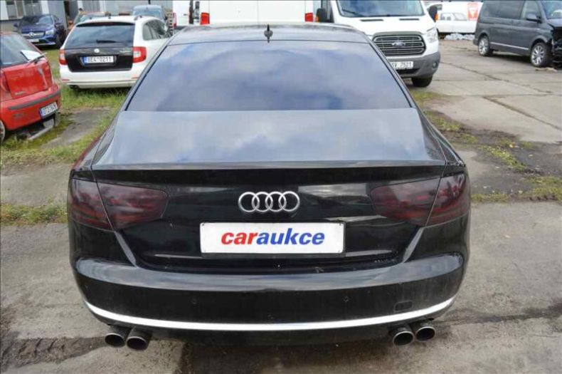 Audi A8 - hlavní fotka