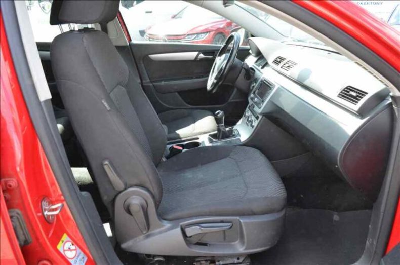 Volkswagen Passat - hlavní fotka