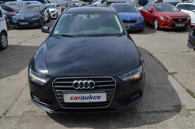 Audi A4 - hlavní fotka