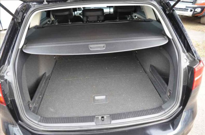 Volkswagen Passat - hlavní fotka