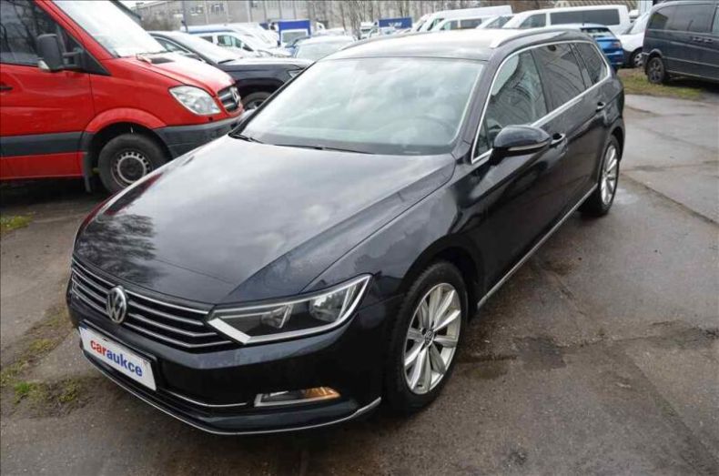 Volkswagen Passat - hlavní fotka inzerátu