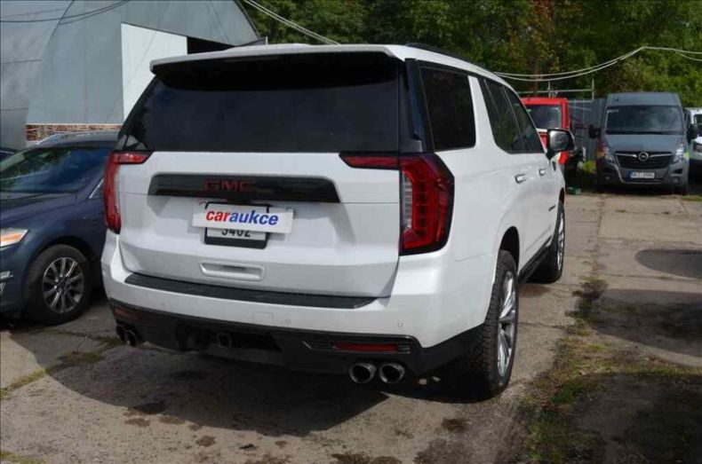 GMC Yukon - hlavní fotka