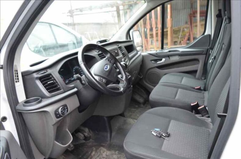 Ford Transit - hlavní fotka