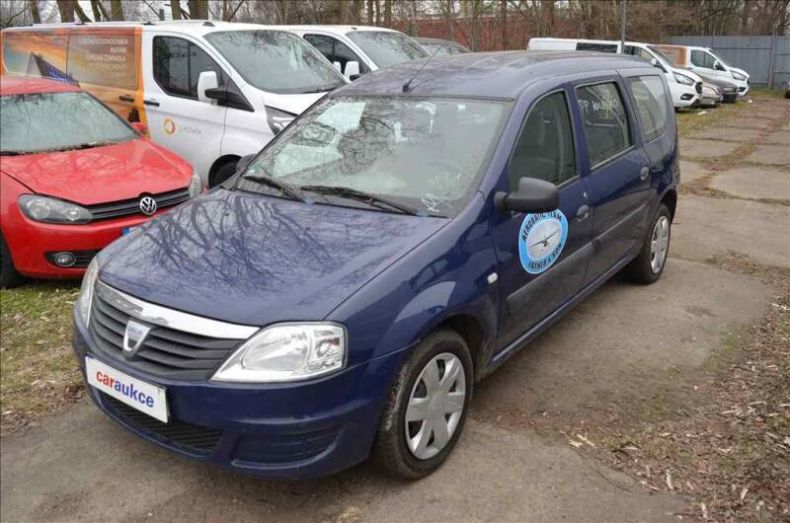 Dacia Logan - hlavní foto