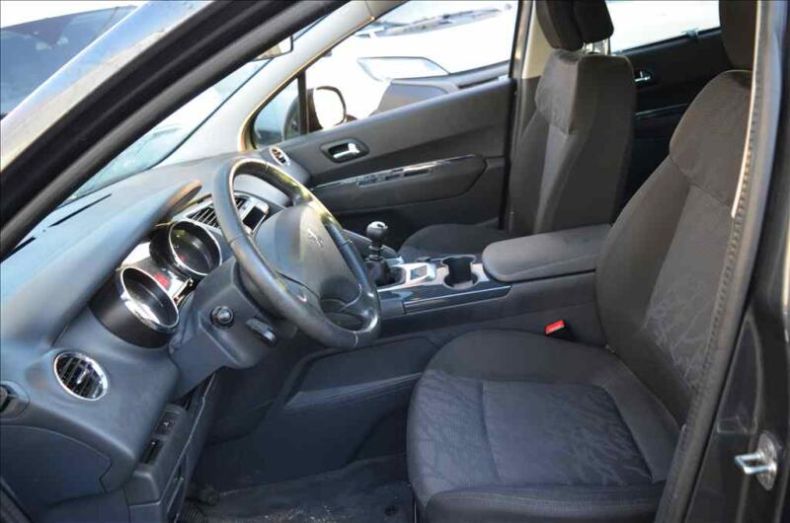 Peugeot 3008 - hlavní fotka