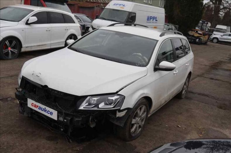 Volkswagen Passat - hlavní foto