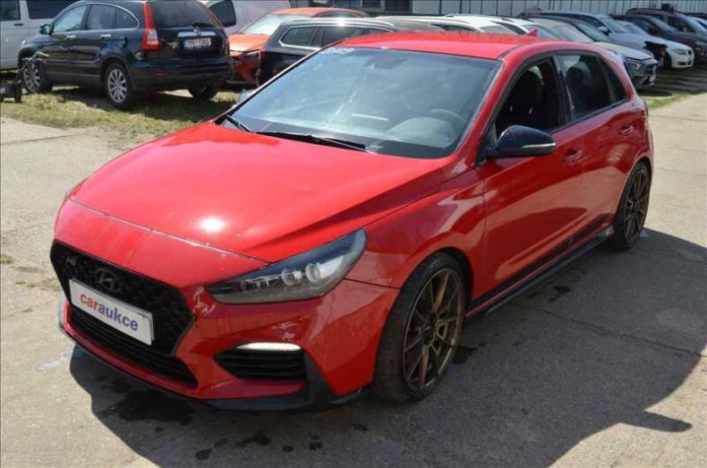 Hyundai i30 - hlavní foto