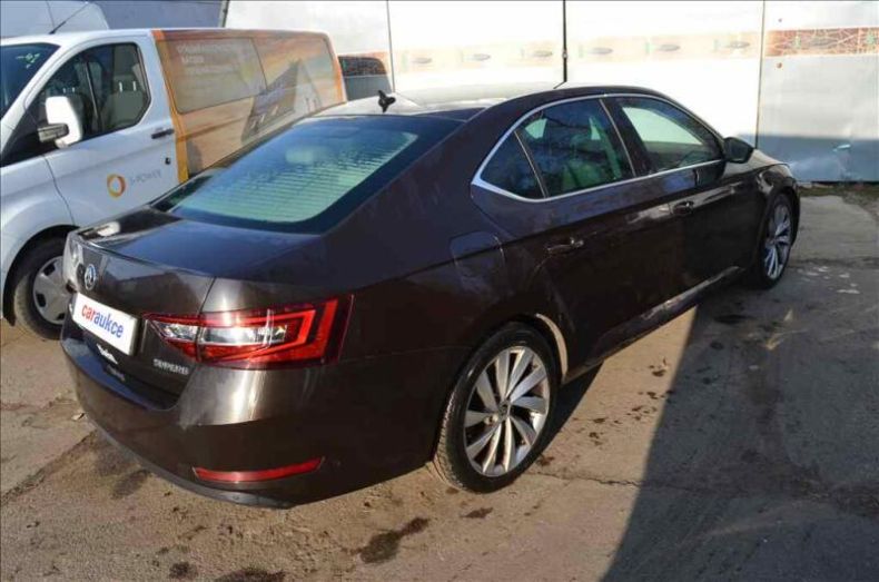 Škoda Superb - hlavní fotka