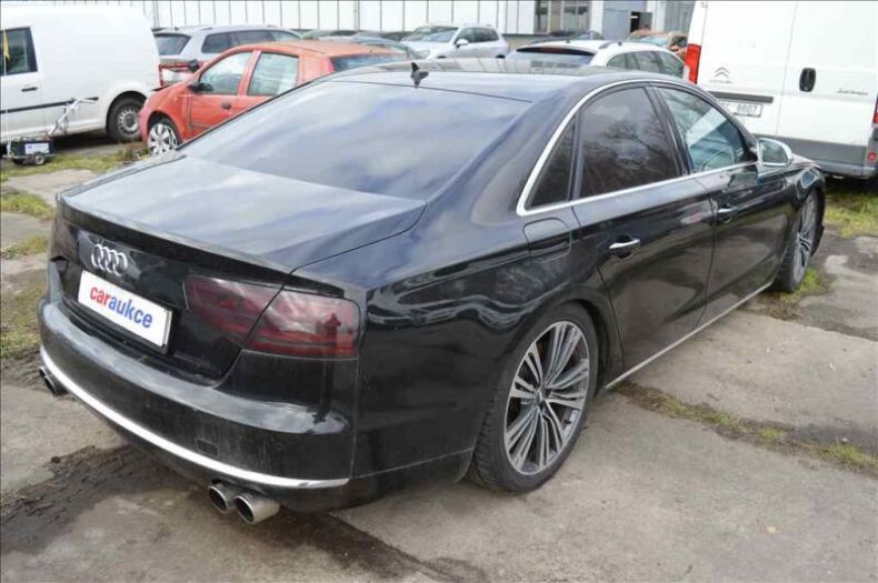 Audi A8 - hlavní fotka