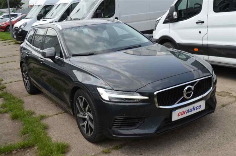 Volvo V60 - hlavní fotka