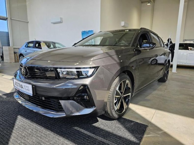 Opel Astra - hlavní foto