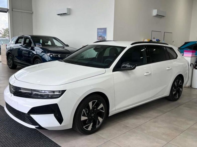 Opel Astra - hlavní foto