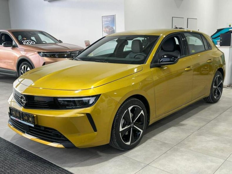 Opel Astra - hlavní foto