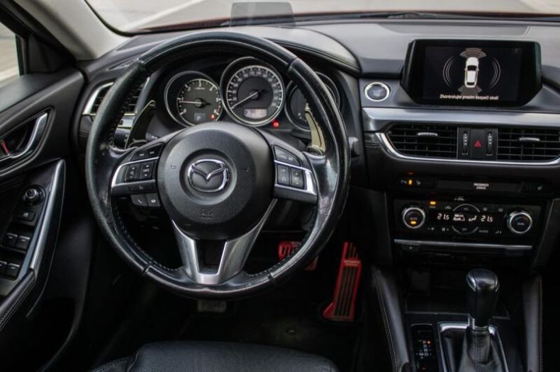 Mazda 6 - hlavní fotka