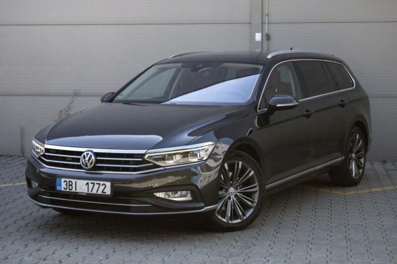 Volkswagen Passat - hlavní fotka inzerátu