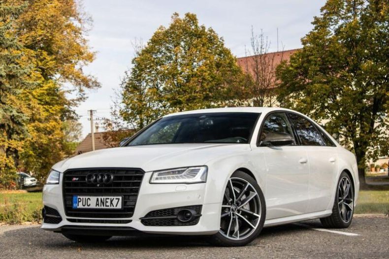 Audi S8 - hlavní fotka inzerátu