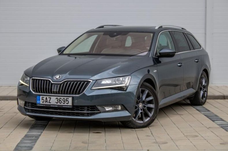 Škoda Superb - hlavní foto