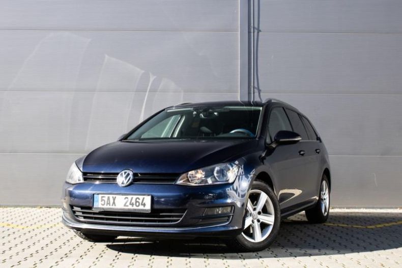 Volkswagen Golf - hlavní foto