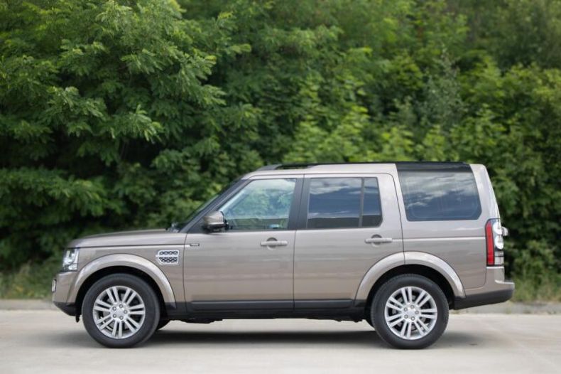 Land Rover Discovery - hlavní fotka