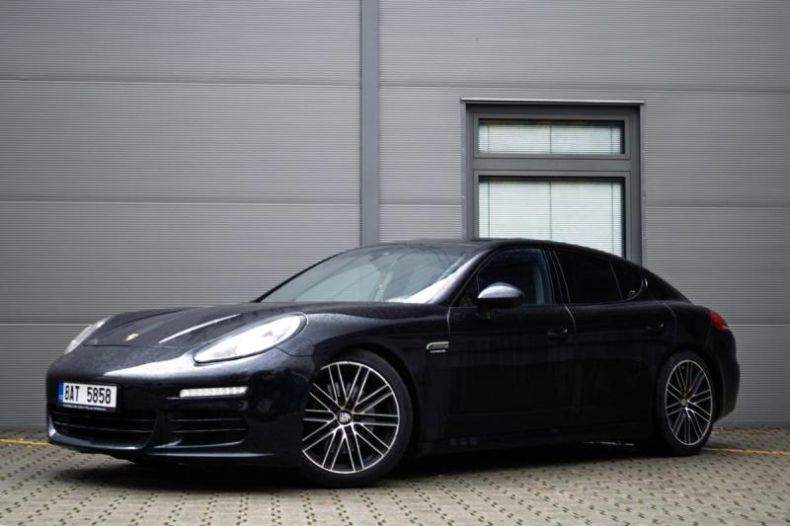 Porsche Panamera - hlavní fotka inzerátu