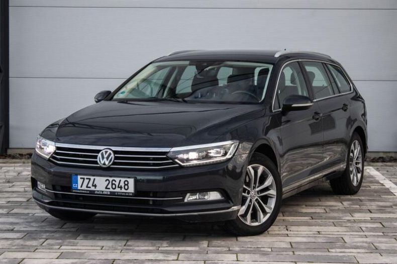 Volkswagen Passat - hlavní foto