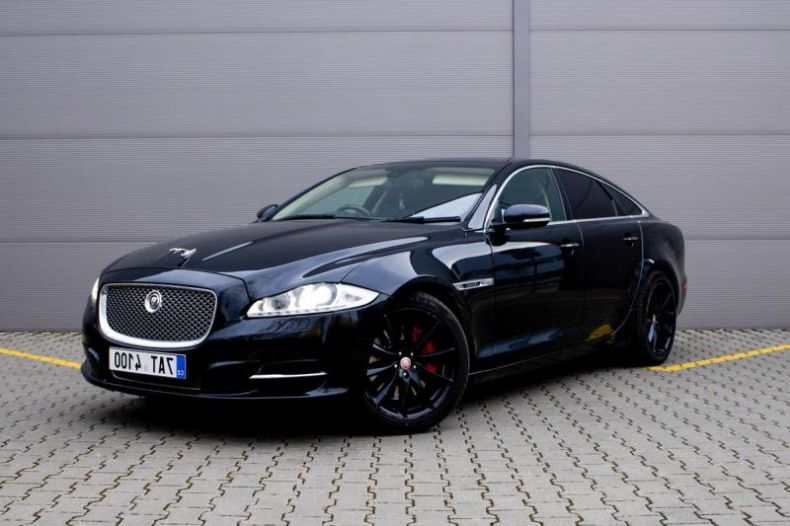 Jaguar XJ - hlavní fotka