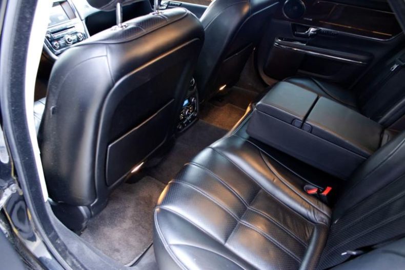 Jaguar XJ - hlavní fotka