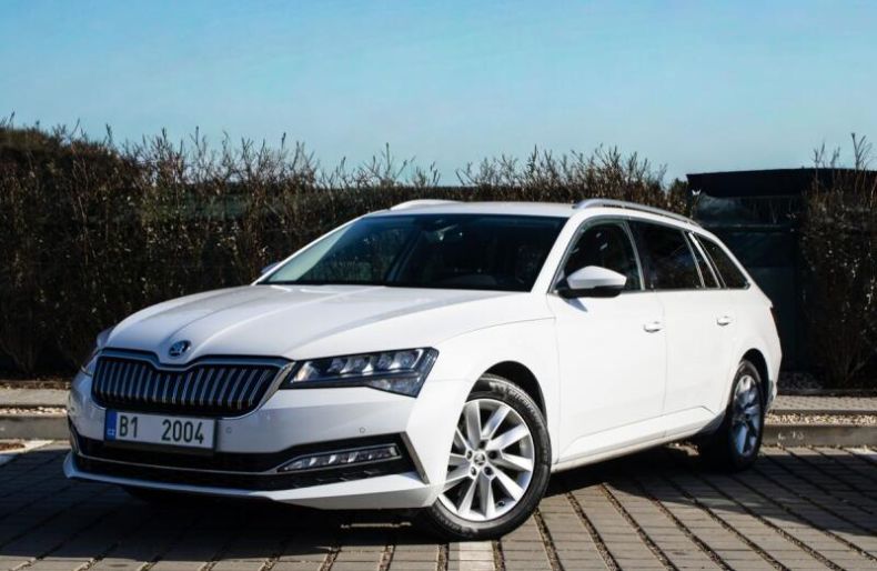 Škoda Superb - hlavní foto