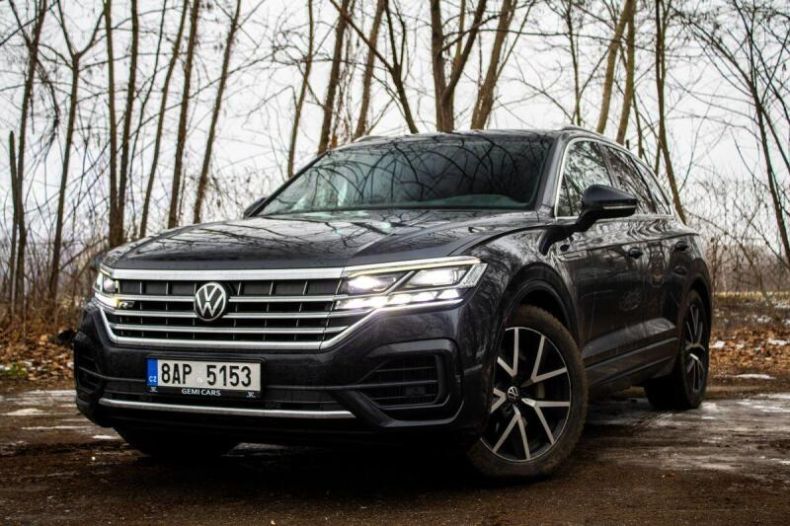 Volkswagen Touareg - hlavní fotka
