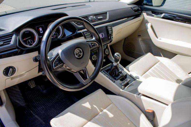 Škoda Superb - hlavní fotka