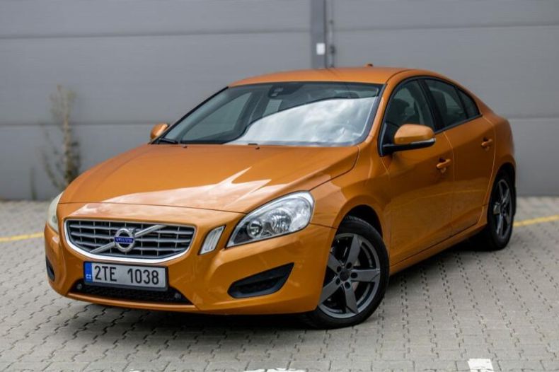 Volvo S60 - hlavní fotka inzerátu