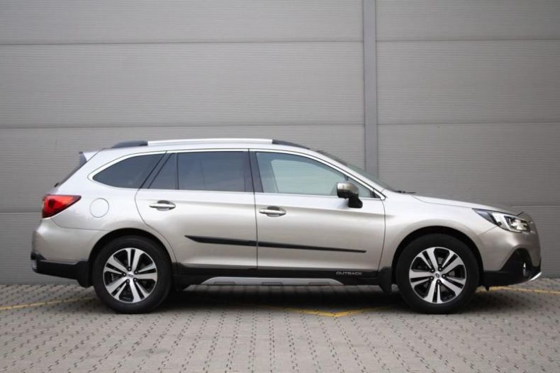 Subaru Outback - hlavní fotka