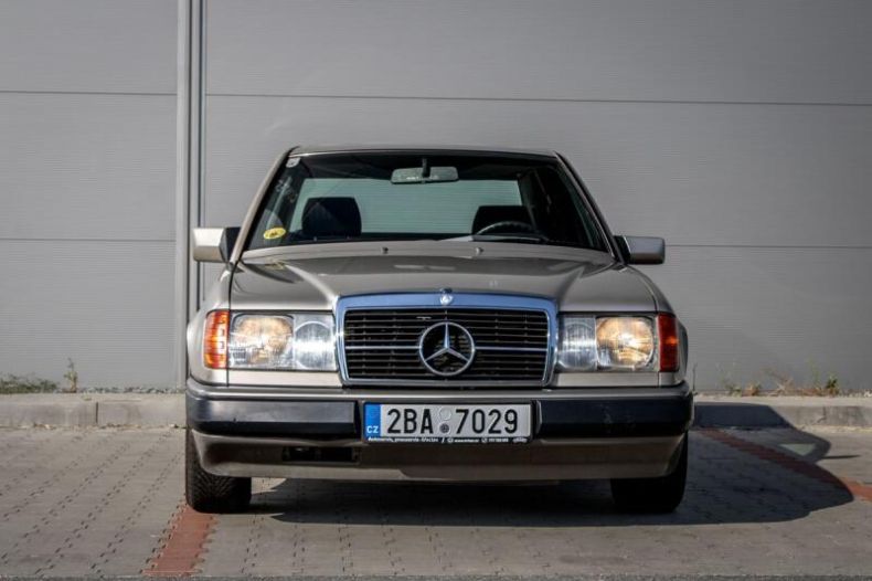 Mercedes Třída E - hlavní fotka