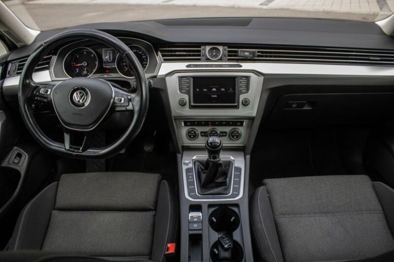 Volkswagen Passat - hlavní fotka
