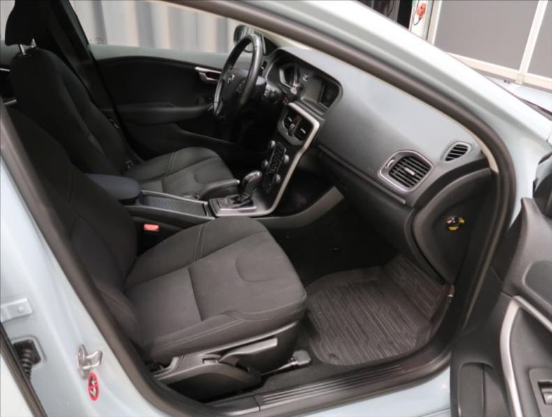 Volvo V40 - hlavní fotka