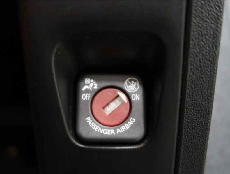 Peugeot 2008 - hlavní fotka