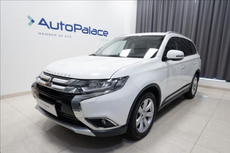 Mitsubishi Outlander - hlavní foto