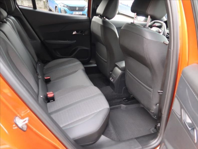 Peugeot 2008 - hlavní fotka