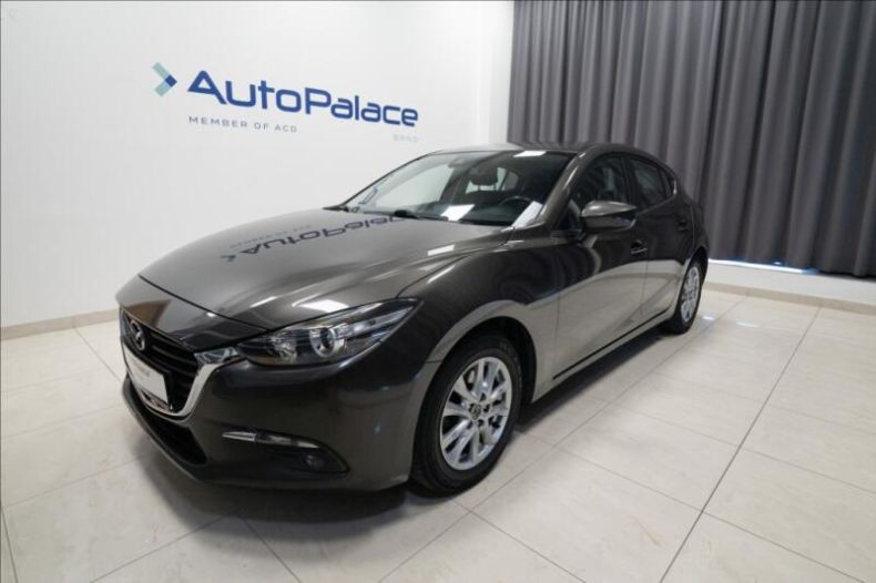 Mazda 3 - hlavní foto