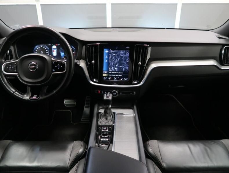 Volvo V60 - hlavní fotka