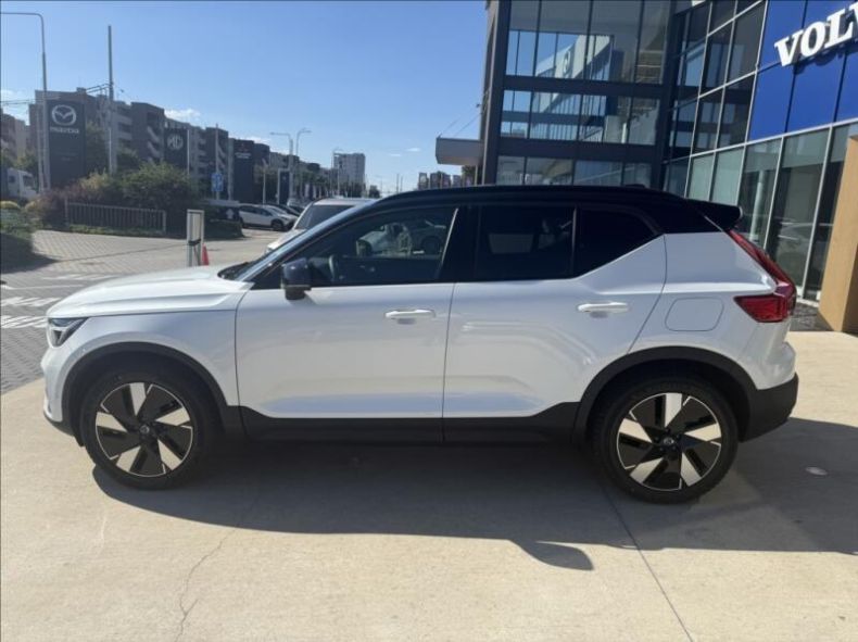 Volvo XC40 - hlavní fotka