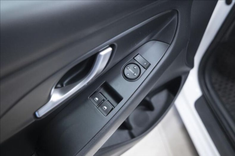 Hyundai i30 - hlavní fotka