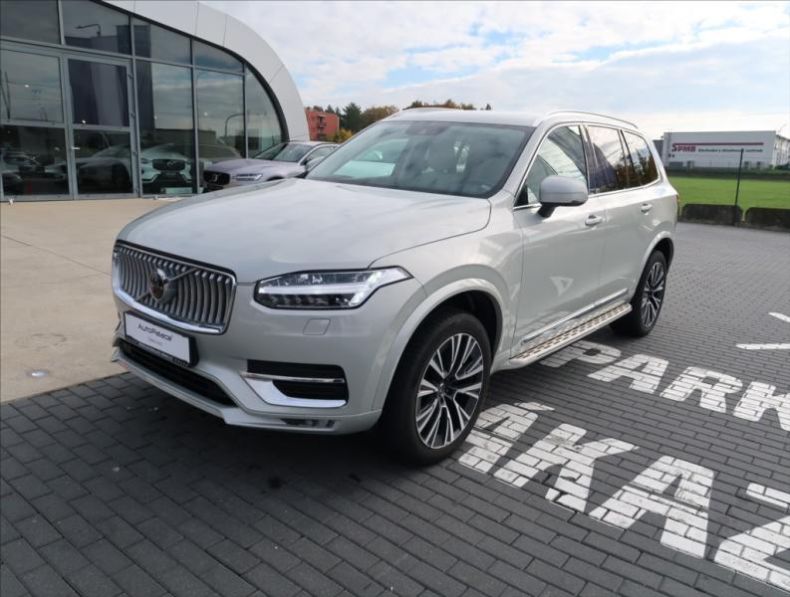 Volvo XC90 - hlavní foto