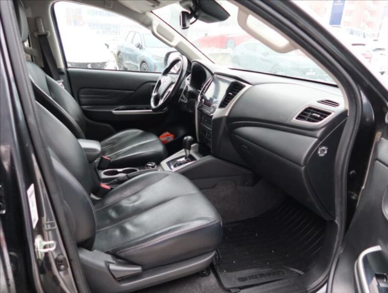 Mitsubishi L200 - hlavní fotka