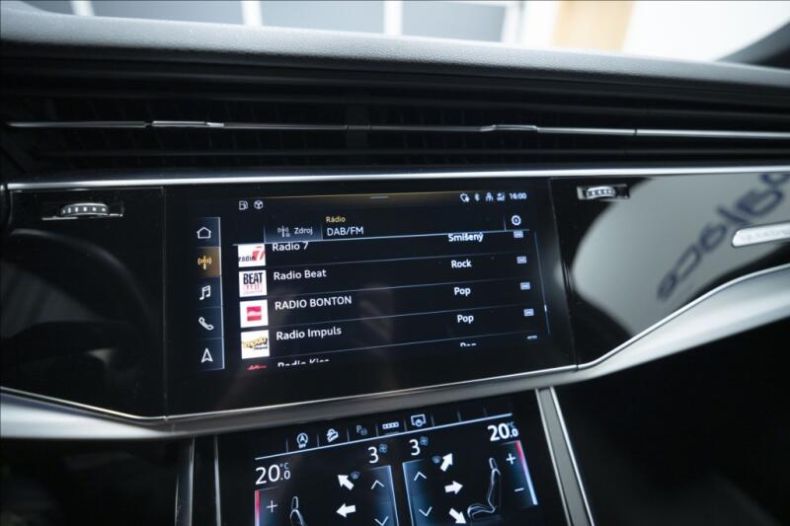 Audi Q7 - hlavní fotka