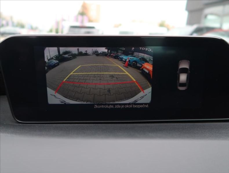 Mazda 3 - hlavní fotka