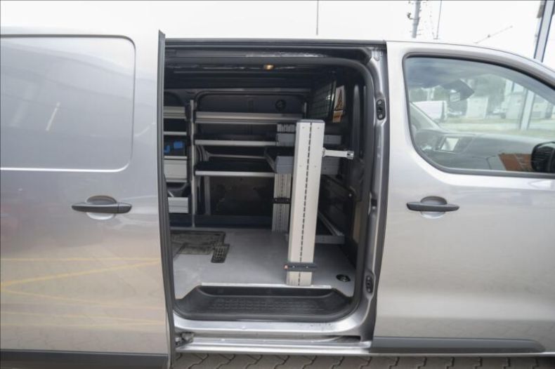 Toyota ProAce - hlavní fotka