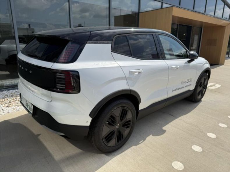 Volvo EX30 - hlavní fotka