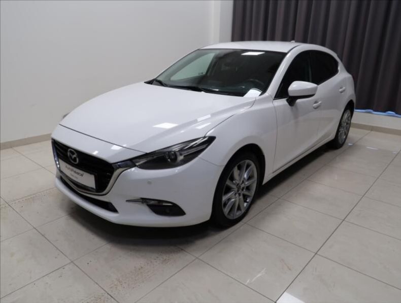 Mazda 3 - hlavní foto