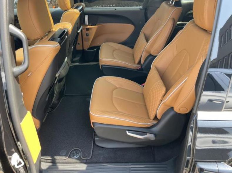 Chrysler Pacifica - hlavní fotka